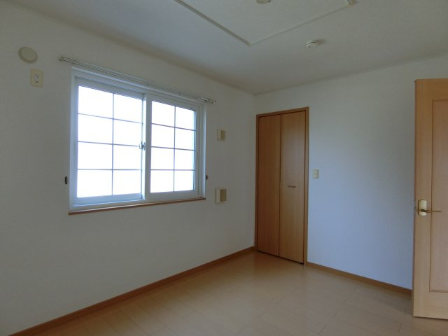 マ　ヒューナ　Ｂの洋室