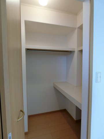 マ　ヒューナ　Ｂの収納