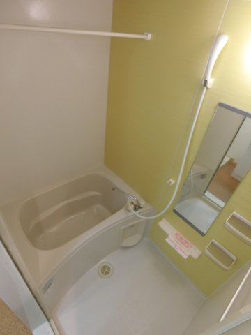 シーガーディアンⅡの浴室|イメージ205号室の写真（反転あり）