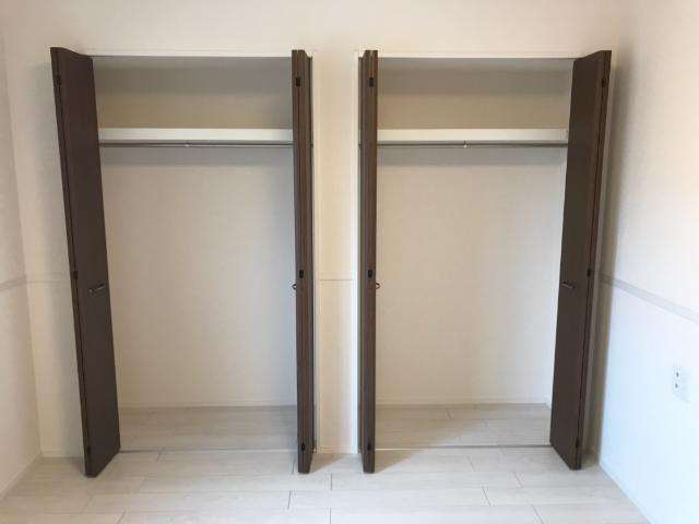 ホリデーフラットⅡの収納|クローゼット1（イメージ）