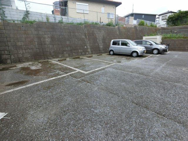 【駐車場】
