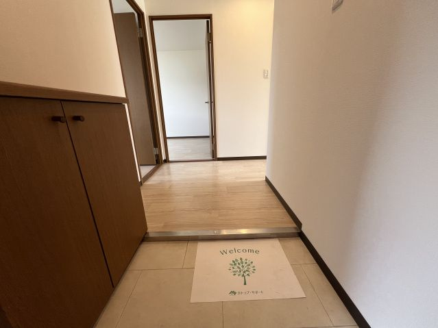 フォブール久松の玄関