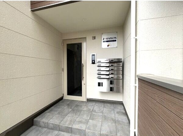 ジーメゾン名古屋楠味鋺アノリスのエントランス