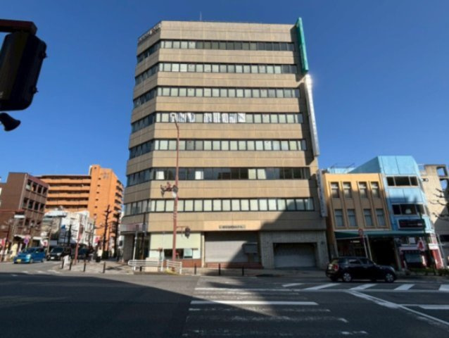 岡崎フロントビルの外観