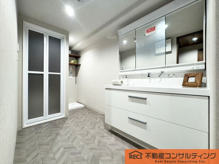 グラン・フェルティ本山の独立洗面台