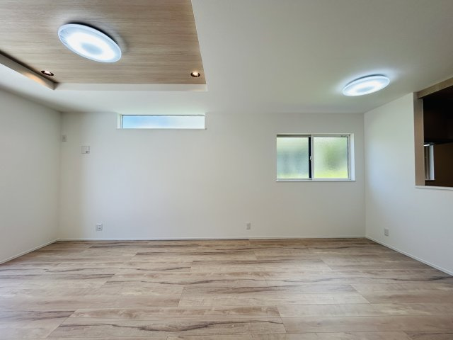 八重瀬町東風平Ⅲ　1号棟の居間・リビング|※建築中の為、同社施工例となります。
※サンプル写真となります。