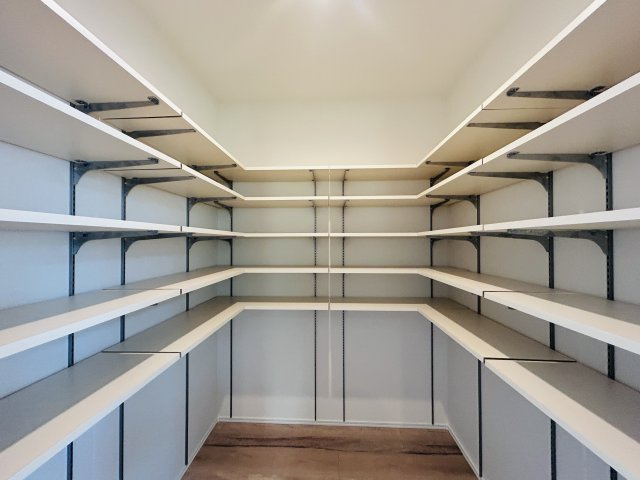 八重瀬町東風平Ⅲ　1号棟の収納|※建築中の為、同社施工例となります。
※サンプル写真となります。