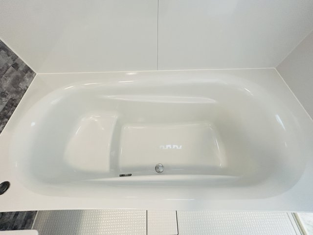 八重瀬町東風平Ⅲ　1号棟の浴室|※建築中の為、同社施工例となります。
※サンプル写真となります。