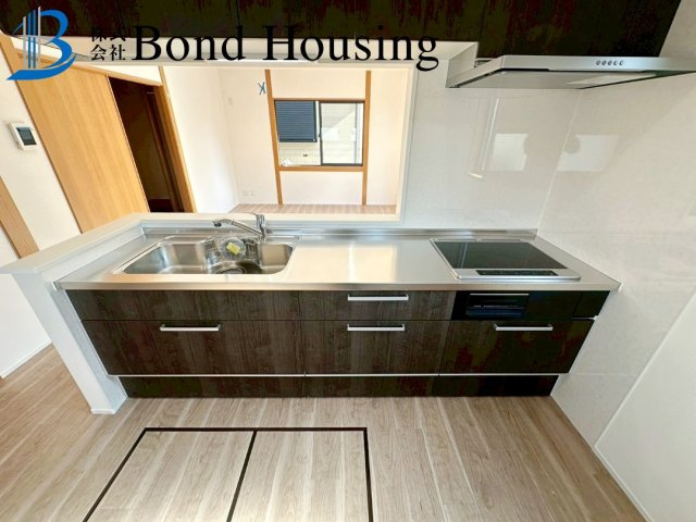 角地につき陽当り・通風良好　玉津町高津橋　築27年のキッチン