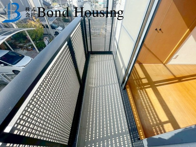 角地につき陽当り・通風良好　玉津町高津橋　築27年のバルコニー