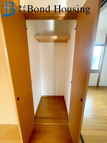 角地につき陽当り・通風良好　玉津町高津橋　築27年の収納