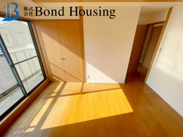 角地につき陽当り・通風良好　玉津町高津橋　築27年の子供部屋