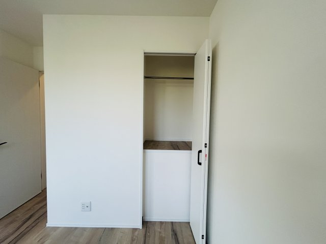 八重瀬町東風平Ⅲ　2号棟の収納|※建築中の為、同社施工例となります。
※サンプル写真となります。