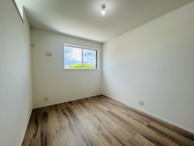 八重瀬町東風平Ⅲ　2号棟の洋室|※建築中の為、同社施工例となります。
※サンプル写真となります。