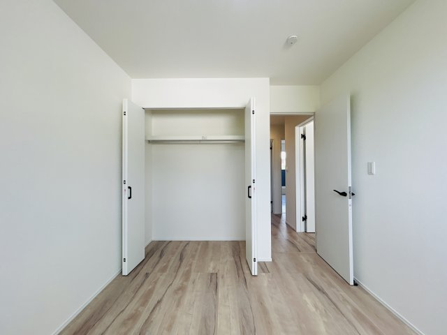 八重瀬町東風平Ⅲ　2号棟の洋室|※建築中の為、同社施工例となります。
※サンプル写真となります。