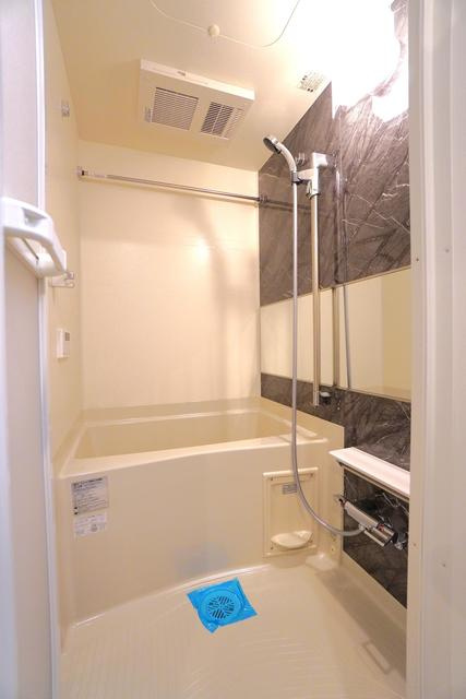 クラリティア板橋本町の浴室|※写真は同タイプ住戸です。