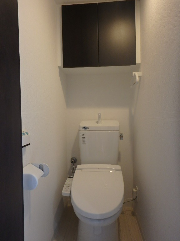 新品家具付きマンション中村北B14(KaGood東京)のトイレ