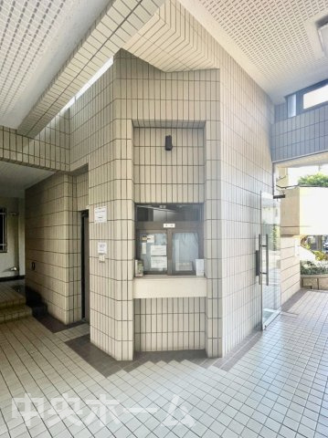 コスモ一之江の現況写真|受付(管理人室)。