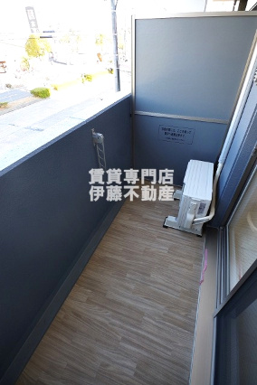 CREST TAPP黒川のバルコニー