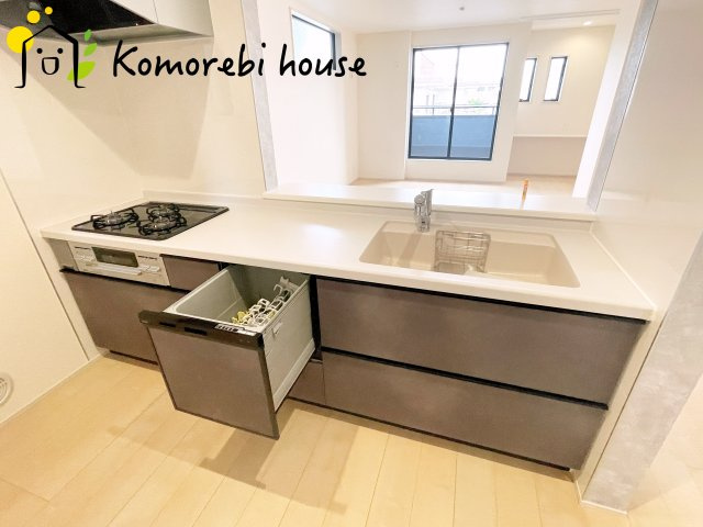 さいたま市北区植竹町1丁目　新築一戸建て　リーブルガーデン　02のキッチン|キッチンでお料理をお楽しみください