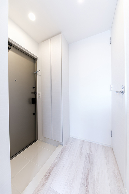 ライオンズフォーシア清澄白河の玄関|※写真は同タイプ住戸です。