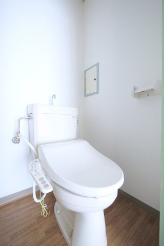 ロイヤル神田のトイレ|※写真は別の部屋のものです。