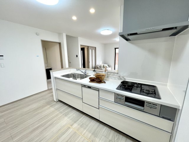 練馬区大泉町1丁目　土地30坪超　ZEH水準住宅　全2棟のトイレ|A号棟