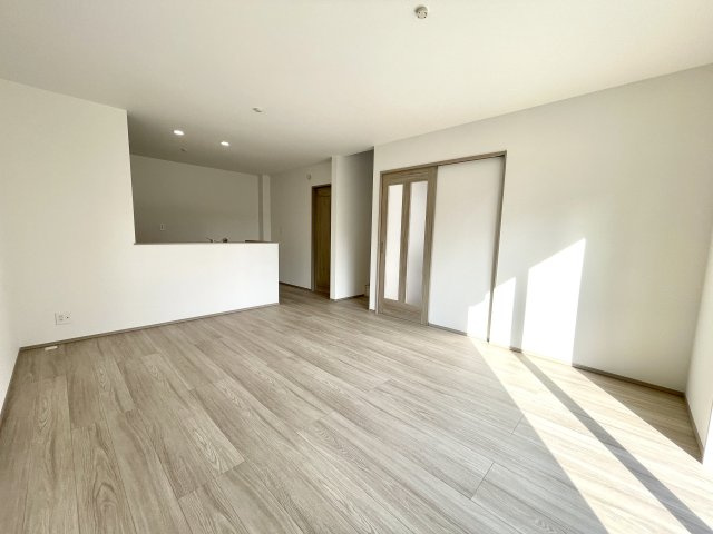 練馬区大泉町1丁目　土地30坪超　ZEH水準住宅　全2棟のキッチン|A号棟