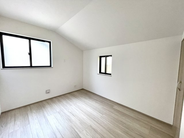 練馬区大泉町1丁目　土地30坪超　ZEH水準住宅　全2棟の居間・リビング|A号棟