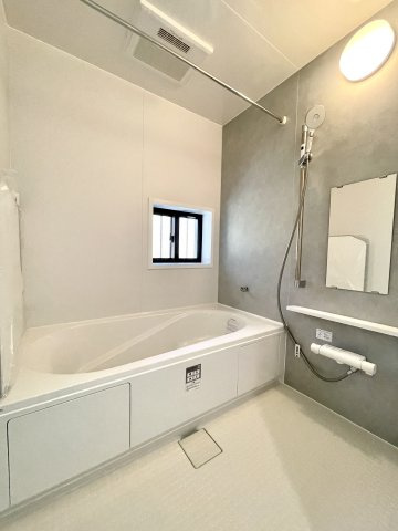 練馬区大泉町1丁目　土地30坪超　ZEH水準住宅　全2棟の浴室|A号棟