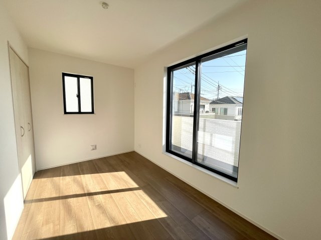 練馬区大泉町1丁目　土地30坪超　ZEH水準住宅　全2棟の洋室|A号棟