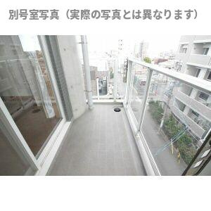 GAUDIシンエイのバルコニー