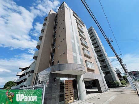 GAUDIシンエイの外観