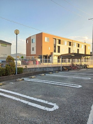 【駐車場】 | ヴィーダフェリスⅥ | 駐車場があります