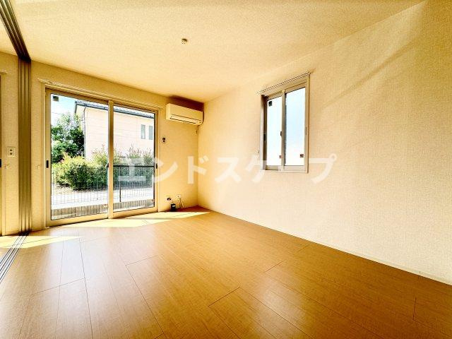 エスペランサアーク　Ａの居間・リビング|高崎、前橋エリアのお部屋探しはエンドスケープまで！お客様の理想お聞かせ下さい♪