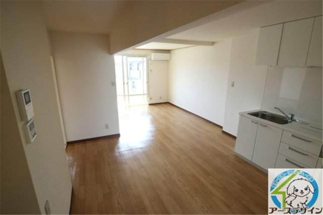 メゾンやましょうの居間・リビング|パース写真