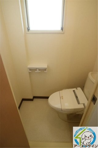 メゾンやましょうのトイレ|パース写真