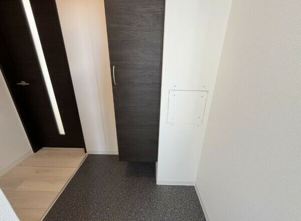 ジーメゾン名古屋松下イエシアの玄関