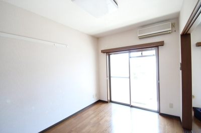 【寝室】 | コンフォート・ヒル | ※同建物ほかのお部屋の写真です。