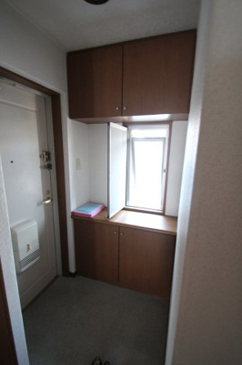 【玄関】 | コンフォート・ヒル | ※同建物ほかのお部屋の写真です。