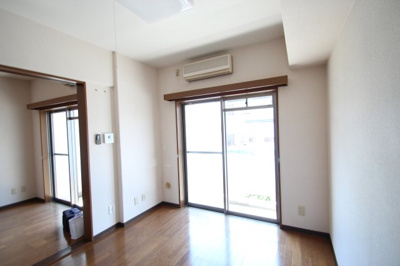 【居間・リビング】 | コンフォート・ヒル | ※同建物ほかのお部屋の写真です。