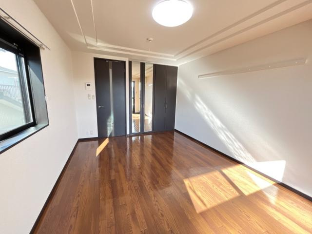 ルミナスステージの居間・リビング|洋室