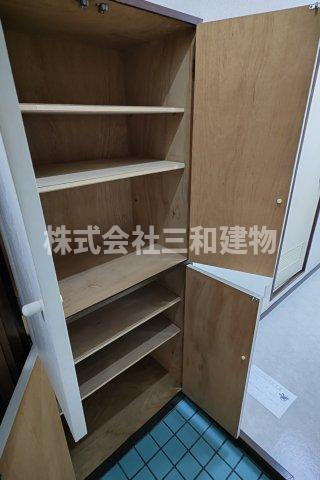 コーポ市川の玄関|同間取り別室の参考写真です