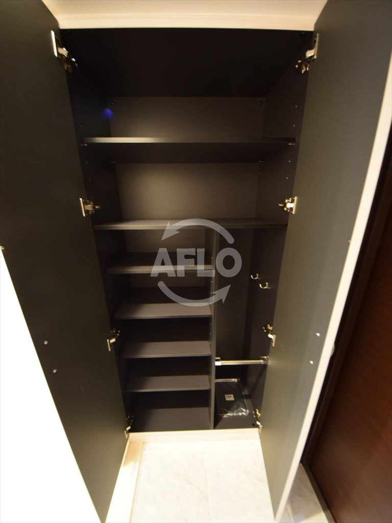 ラクラス本町東の収納|ラクラス本町東　玄関収納