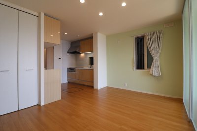 【居間・リビング】 | 泉が丘1丁目ハイツ