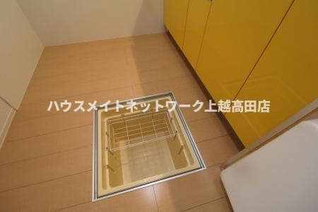 シンシア Ａの収納|床下収納