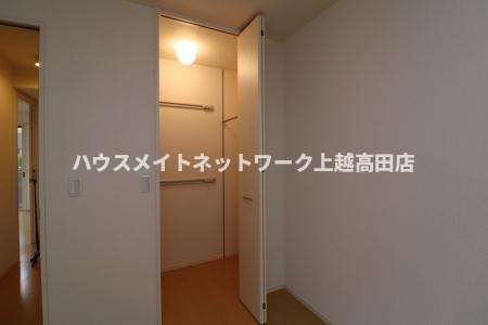 シンシア Ａの収納|ウォークインクローゼット