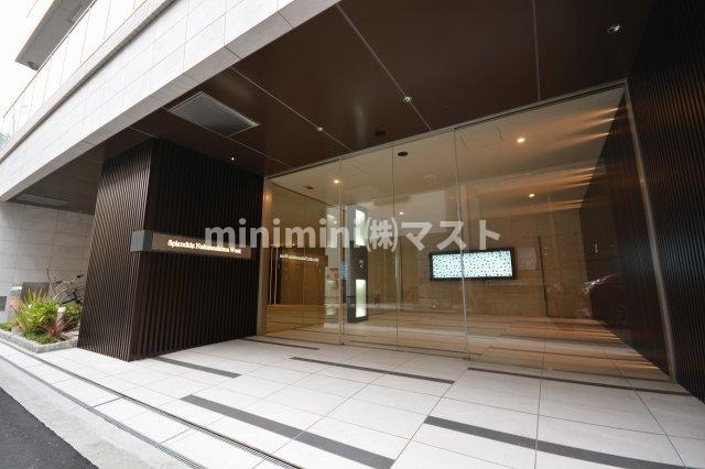 スプランディッド中之島WESTのエントランス