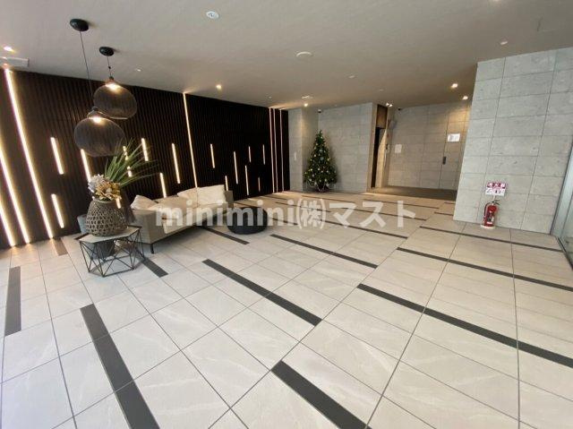 スプランディッド中之島WESTのロビー