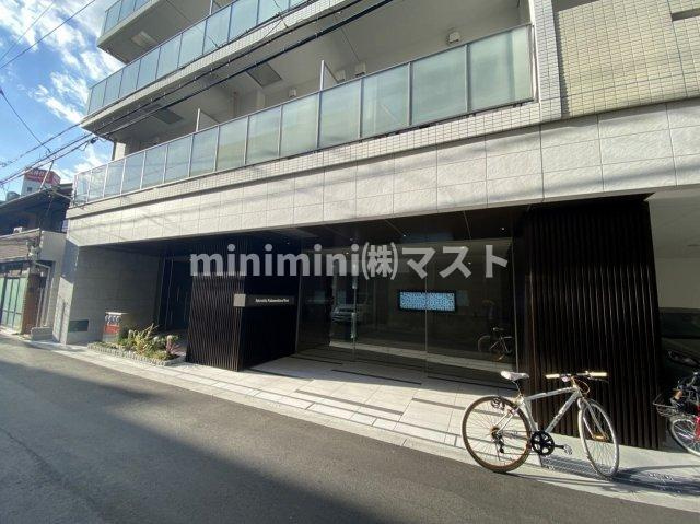 スプランディッド中之島WESTの駐車場